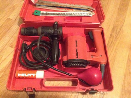 HILTI TE 22 HAMMER DRILL KIT, 4 BITS, FAST SHIPPING, PREOWNED, GOOD CONDITION