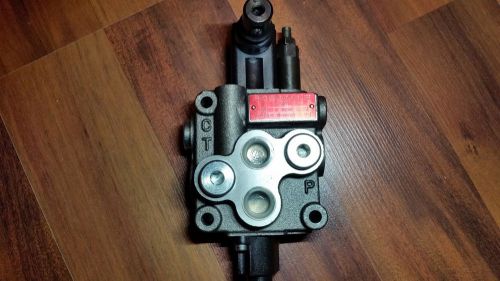 1 SPOOL 8 GPM PRINCE MB11B5C1 DOUBLE ACTING HYDRAULIC VALVE 9-7861