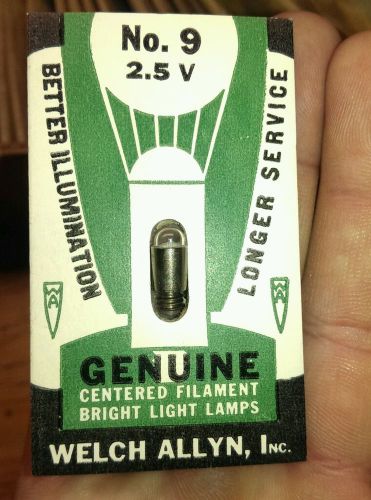 Box of VNTG. WELCH ALLYN INC. Genuine Centered Filament Bright Light Lamps Bulbs