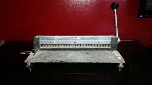 Lassco Wizer W166 Paper Punch Book Binding Metal Plate Punch Machine