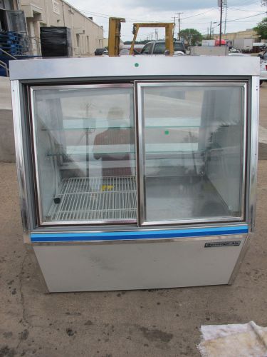 Beverage air commercial slant glass meats/ deli refrigerated display case for sale