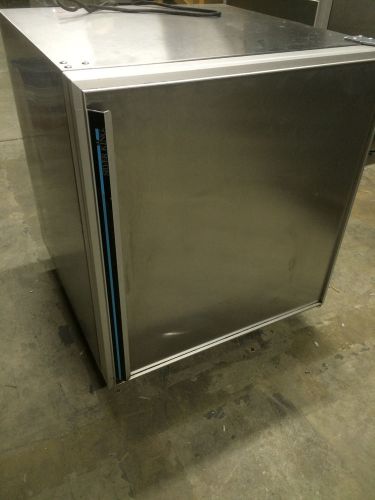 Silver King Commercial Worktop Refrigerator Model SKTTR7F - TESTED