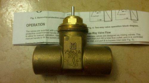 Honeywell 2 way npt valve 1/2 &#034;. cv 0.47 v5862a2021 for sale