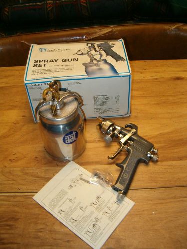 Spray paint gun, AAT Model AS-7G Sray Gun Set, with Teflon lined cup, New in box