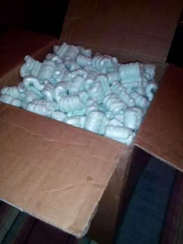 10 1/2&#034;x 8 1/4&#034;x 8 1/4&#034; box of packing peanuts!