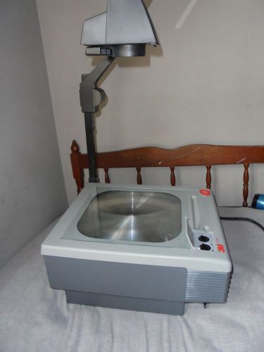 3M 9200 Portable FOLDING Overhead Projector, Excellent condition-Low shipping