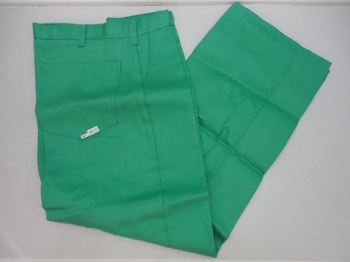 1 Pair Steiner Flame Resistant Fire Stop 9.5 Welder Pants Green Color Size 44&#034; W