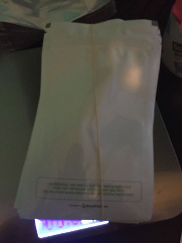 Smell proof ziplock bags 1/4 oz with general warning dispensary quality 50 ct for sale