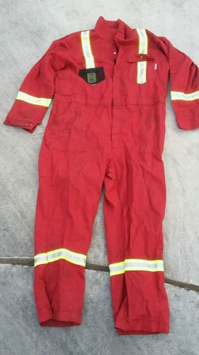 Wildland firefighting clothing