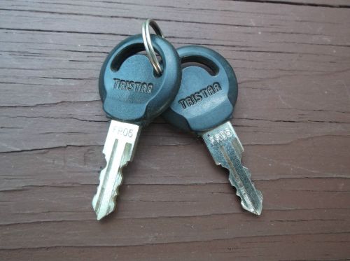 2 tristar fr-05 vending machine keys for sale