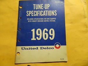 1969 United Delco tune-up specifications book GM Ford Chrysler emmision control