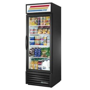 True - GDM-33-HC-LD - 33 cu ft Refrigerated Merchandiser w/ 2 Sliding Doors