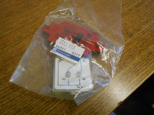 NEW TELEMECANIQUE LIMIT SWITCH COVER ZCKJ 913