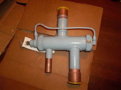 New in box sporlan 10g711c 3-way hot gas defrost valve 1-3/8 odf solder for sale