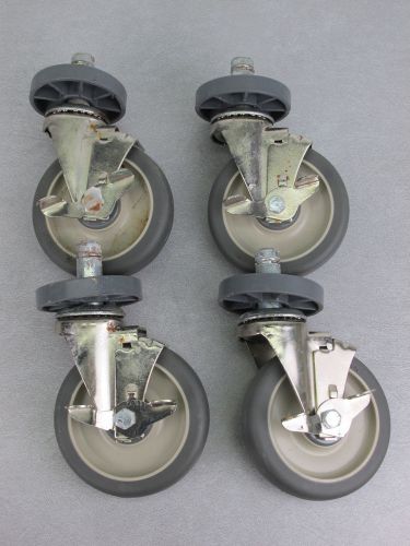 METRO CASTERS W/ BREAKS AND BUMPERS LOT OF 4 5&#034; WHEELS