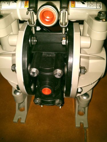 Diaphragm pump double ingersoll rand aro 1/2 666053-344 for sale