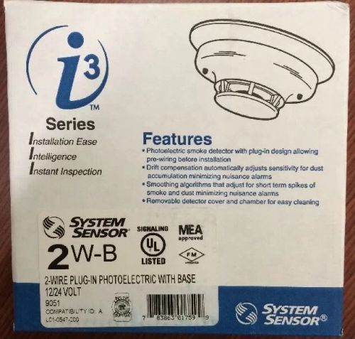 i3 Series System Sensor Smoke Detector With Base New In Box NIB