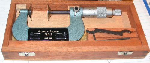 Brown &amp; sharpe 2&#034; disc flange micrometer,in original wooden case for sale