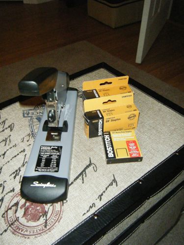 Office equipment swingline heavy duty stapler with staples for sale