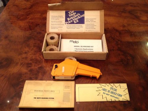 VTG 1980&#039;s METO Model 35 Price Gun Retailer&#039;s Marking Kit w/ Labels ORANGE