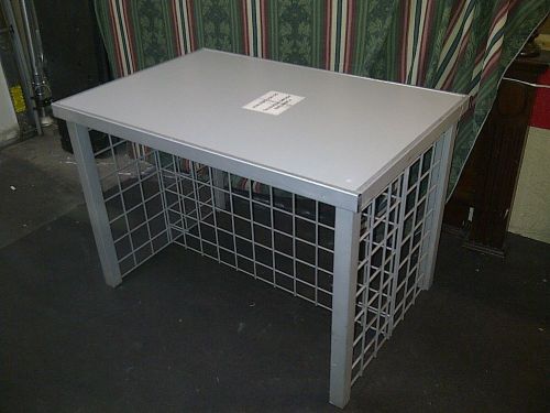 wire grid display table Grid Wall Table grid wire
