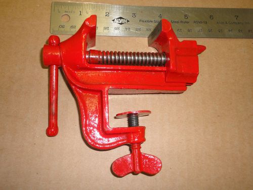 Small Jewelers/Craft CLAMP ON VISE 11/2&#034; Jaws 2&#034; capacity.