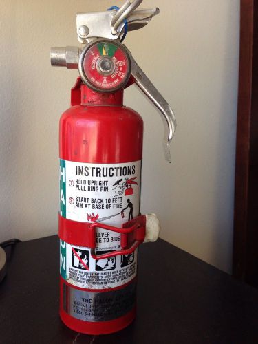 1.25Lb Halon 1211 Fire Extinguisher W/ Vehicle Bracket!!!!!