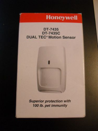 Honeywell DUAL TEC DT-7435 Motion Sensor. 100lb pet immunity