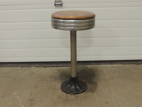 Vintage Soda Fountain/Ice Cream Stool with Chrome Ring! Swivels\ Good Condition!