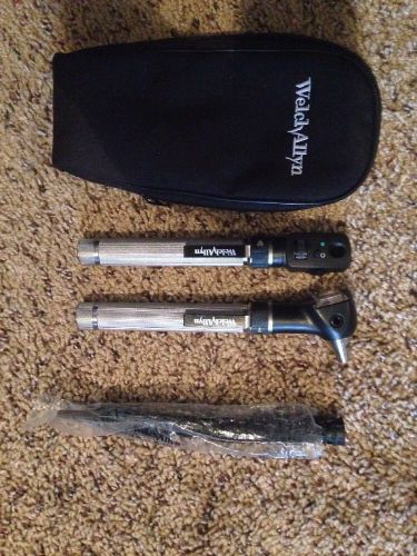 welch allyn Otoscope #211 And Opthalmoscope #13010 Diagnostic Set + Case