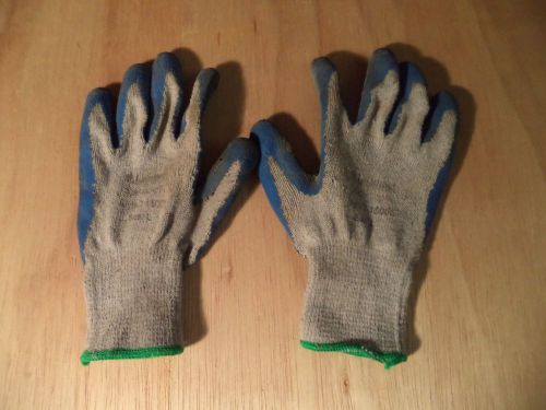 Work Gloves in Size Large