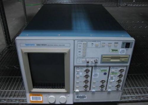 Tektronix DSA 602A Signal Analyzer, 100-240V, 50/60Hz, with 4 channel Amps