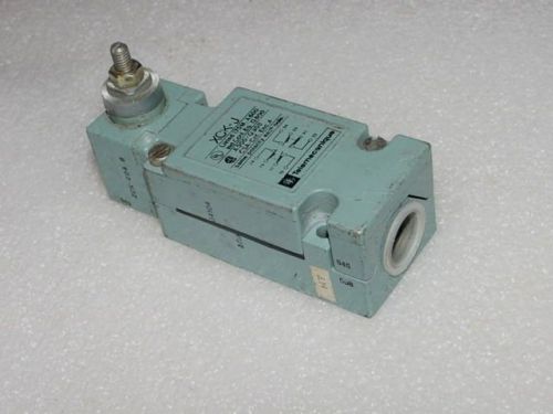 Telemecanique body contact xck-j  contact limit switch body  zck-e04 for sale