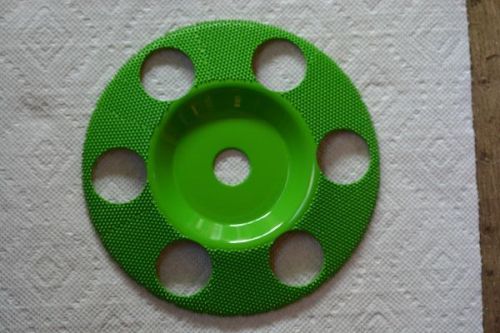 Sanding disc’s (flat face)) sd790h 7/8 bore green coarse 7 inch diameter w/holes for sale