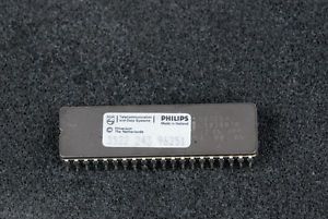 INTEL D87C51 CHMOS Single-Chip 8-bit Microcontroller Intel CDIP-40 1pcs