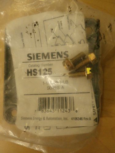 Siemens ECHS125 1-1/4-inch Hub for HS Type Hub Openings LOT OF 2