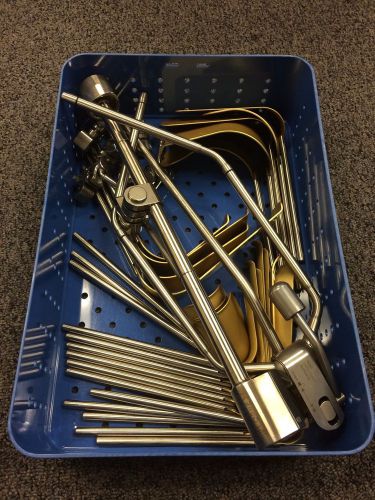 Omni Tract Surgical Retractor System