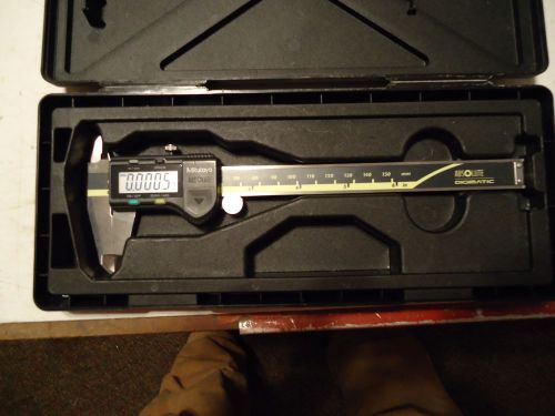 MITUTOYO 6&#034; ABSOLUTE DIGIMATIC CALIPERS WITH HARD CASE