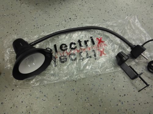 Electrix 7292 BLK Gooseneck Work Lamp    Clamp-on Mounting  22&#034; Reach B5
