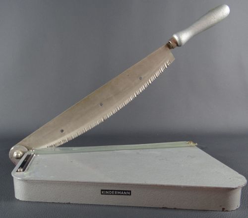 Kindermann scalloped paper cutter - Made in Western Germany  - Hard to Find!