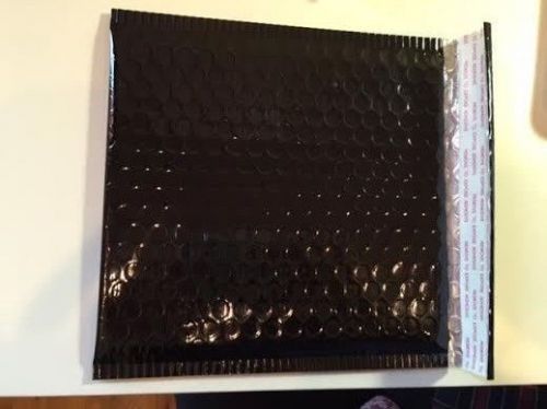 Metallic Bubble Mailer Black Envelopes  225