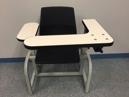 BRAND NEW BLOOD DRAWING CHAIR PHLEBOTOMY CHAIR, 6060-P Clinton Industries!