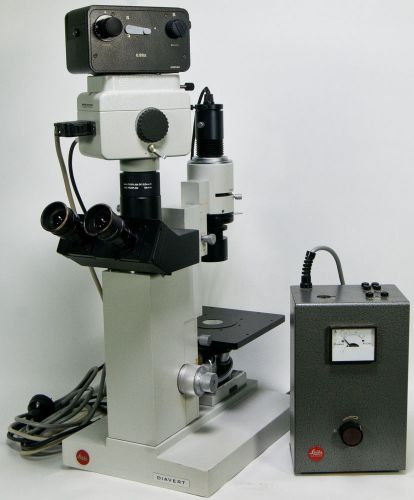 Leitz wetzlar diavert microscope with objectives, wild camera and transformer for sale