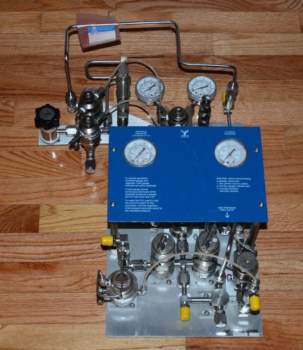 Veriflo corporation gas panel - model 42600641 - from nitrogen trifluoride lab for sale