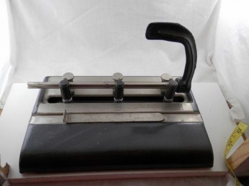 Vintage 3 hole punch Master Products series 25