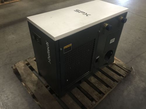 Light Freight Damaged HGE200, 200 CFM Refrigerated Air Dryer for 40 hp Rotary