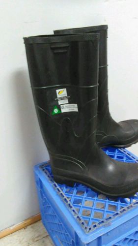SIZE 11W ****STEEL TOE** MUCK BOOTS BY Onguard   CHE-223