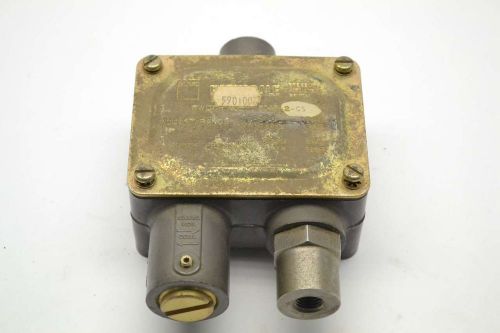 BARKSDALE 9048-2-CS 50-500PSI PRESSURE ACTUATED 250V-DC SWITCH B389627