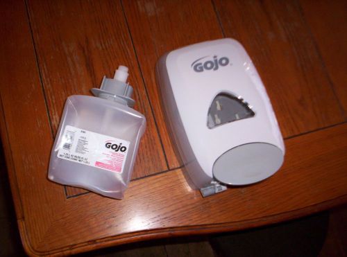 GOJO FMX-12™ Foam Soap Dispenser Tan &amp; Light gray. great shape (no soap, no key)