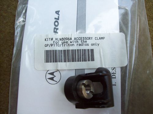 NEW Motorola Accessory Plug Clamp PN# HLN80906A GP P110 Triton Radio